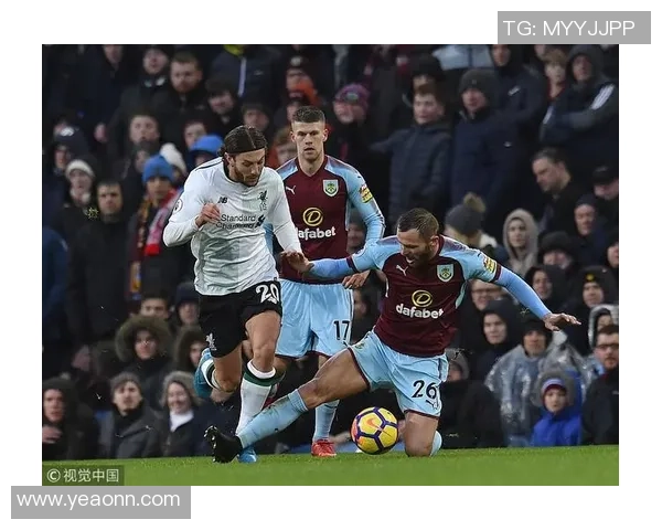 英超精彩对决巴萨逆转里昂引爆全场激情瞬间分析