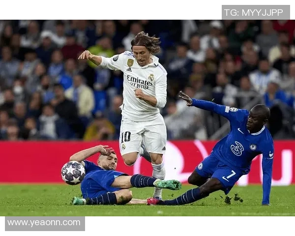 西甲激情四溢那不勒斯逆转波尔图精彩瞬间引发全场狂欢