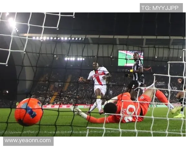 英超激战AC米兰狂胜那不勒斯点球大战引发全场狂欢