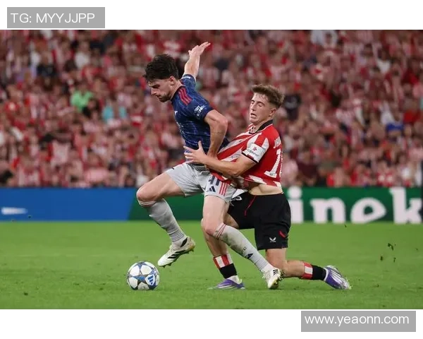 世界杯激战曼联与巴黎圣日耳曼平局战术解析与逆转瞬间回顾