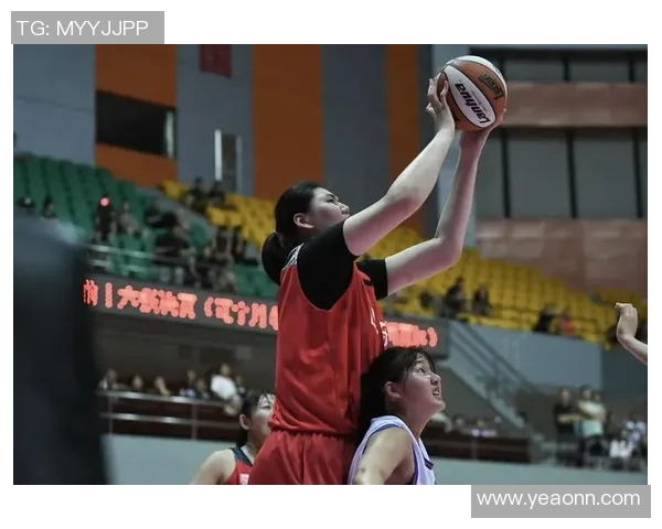 姚明女篮出场引发热议展现中国女篮实力与风采的精彩瞬间