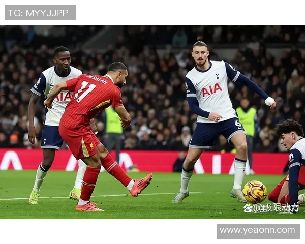 利物浦大胜热刺五球狂潮神扑瞬间成赛场焦点点评 利物浦大胜热刺五球狂潮神扑瞬间成赛场焦点点评