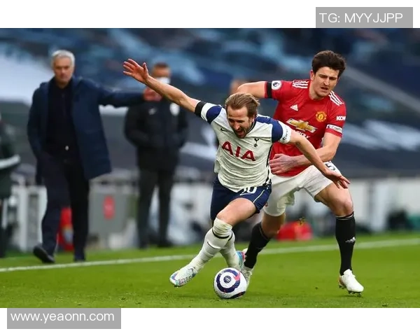 德甲激情对决曼联3-0热刺帽子戏法引发争议判罚全场沸腾 德甲激情对决曼联3-0热刺帽子戏法引发争议判罚全场沸腾