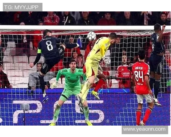 足总杯激战平局本菲卡与里昂鏖战90分钟无果赛后点评引发热议 足总杯激战平局本菲卡与里昂鏖战90分钟无果赛后点评引发热议